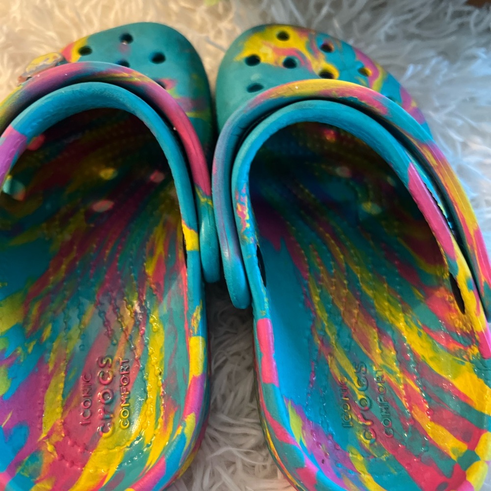 Crocs Kids Colorful Clogs in GUC size 10 - Picture 7 of 9